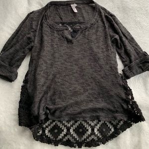 Black lace backless shirt